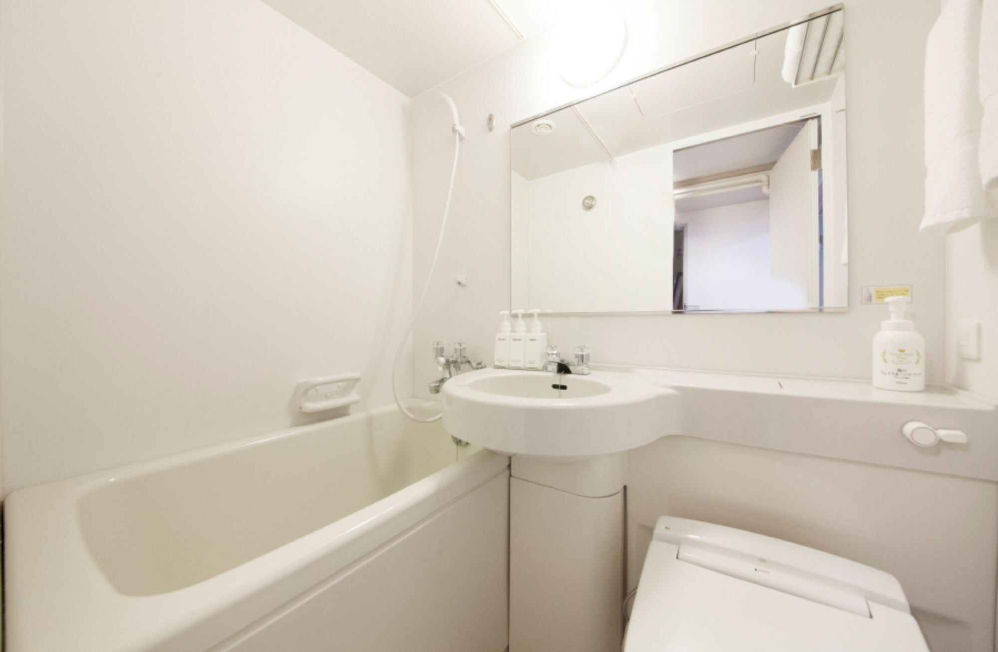 Shinjuku Urban Hotel طوكيو المظهر الخارجي الصورة