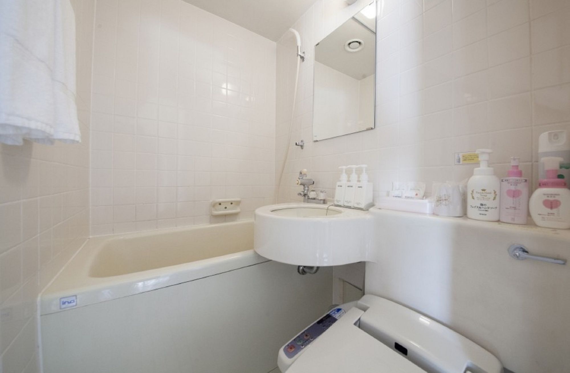 Shinjuku Urban Hotel طوكيو المظهر الخارجي الصورة