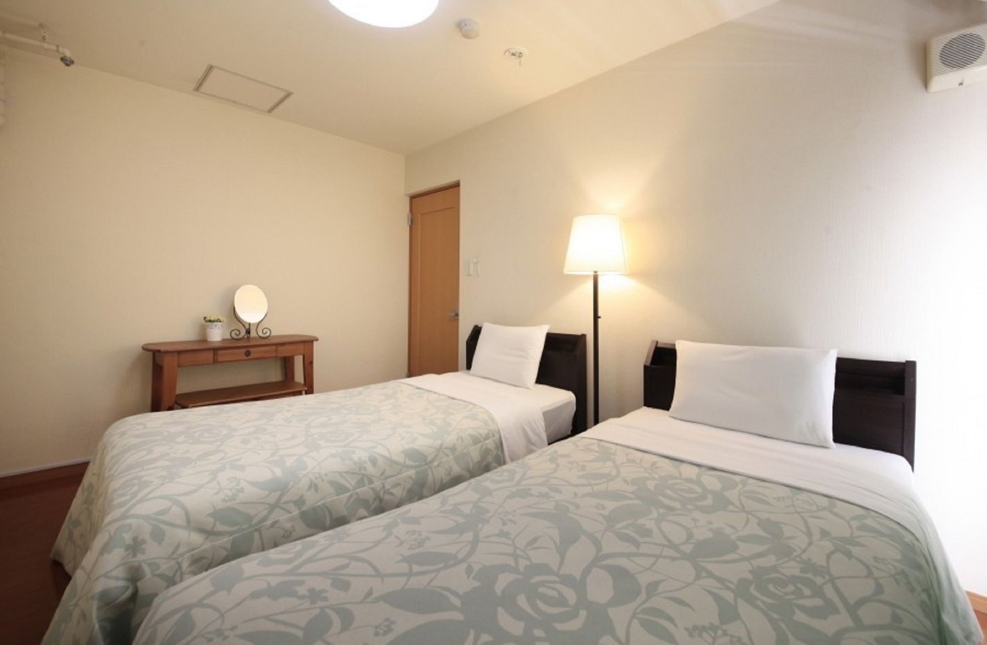 Shinjuku Urban Hotel طوكيو المظهر الخارجي الصورة